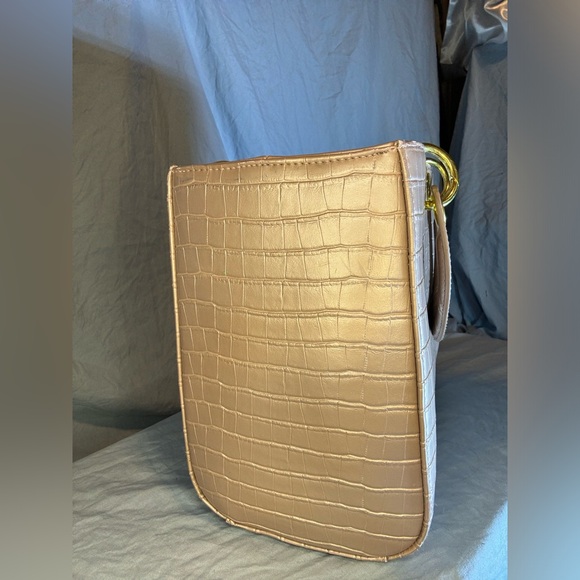 IMAN Chic Platinum Collection Metallic PINK Faux Croc City Tote -EUC SEE PICS - Picture 4 of 9